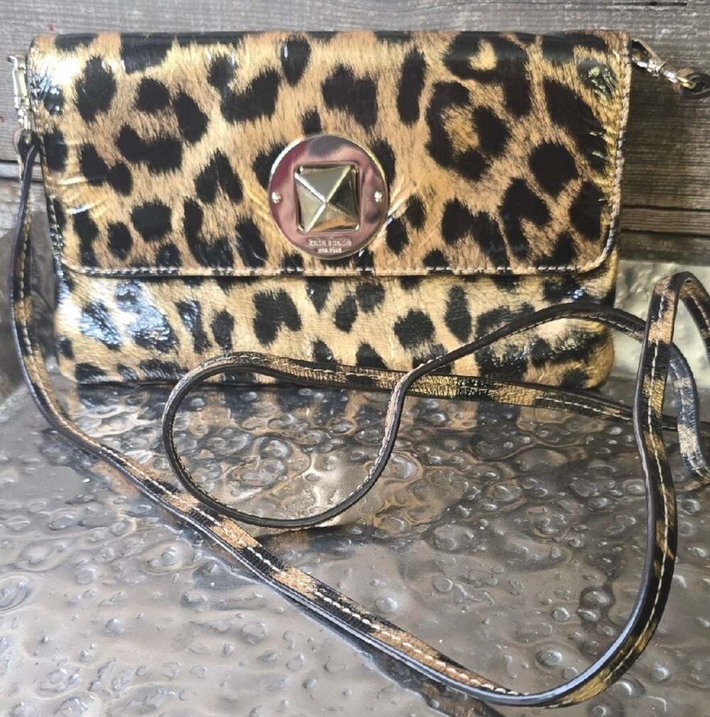 Kate Spade Harlow Algonquin Leopard with Pyramid Stud Turnlock